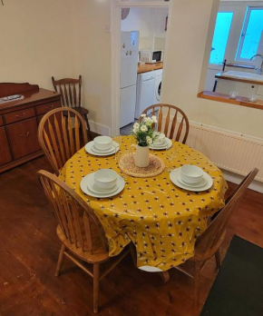 Bee Cottage
